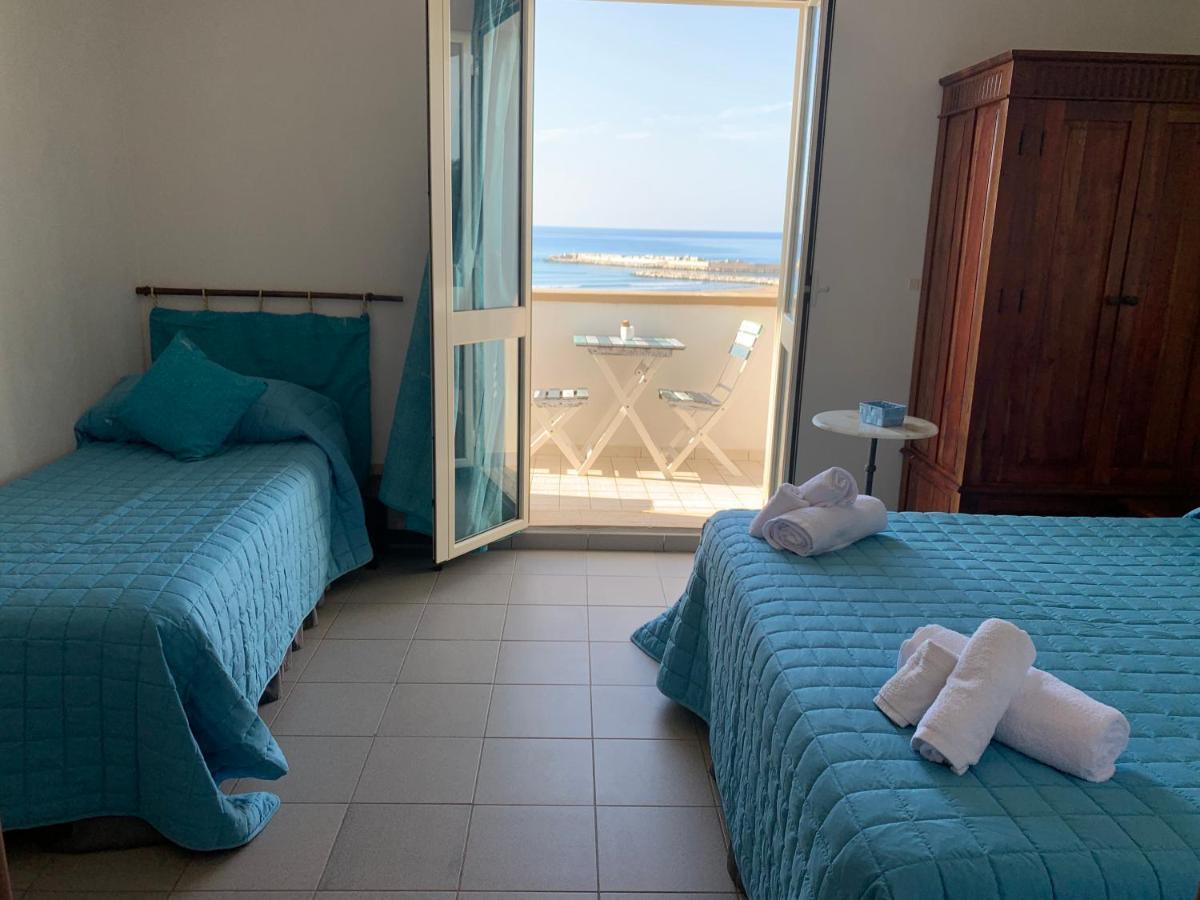 La Bussola Ξενοδοχείο Porto Palo Εξωτερικό φωτογραφία